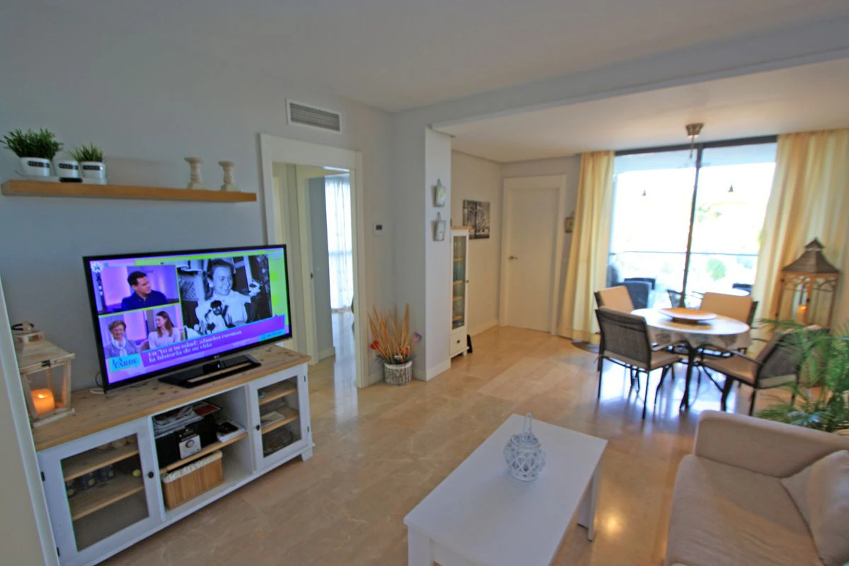 APPARTEMENT CONFORTABLE AVEC VUE SUR LA MER À VERGEL MAIS À 500 M DES PLAGES DES MARINAS À DÉNIA