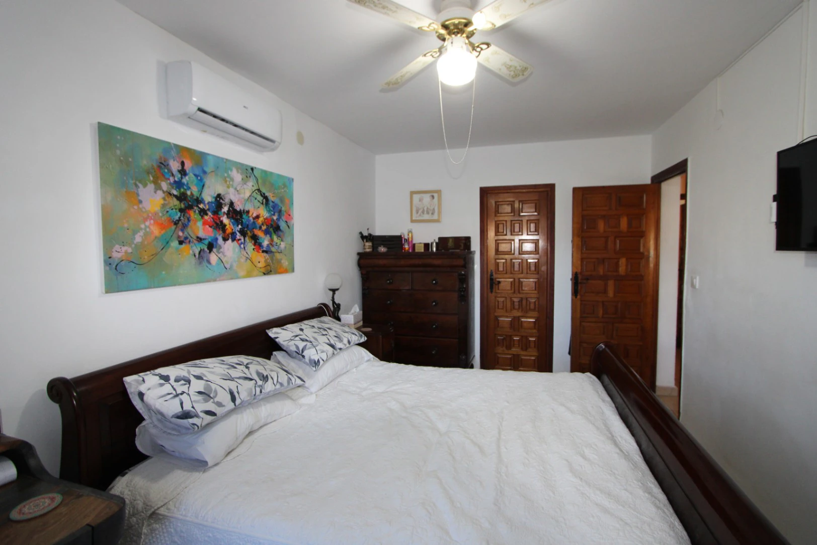 Villa excepcional a la venta con piscina en Orba
