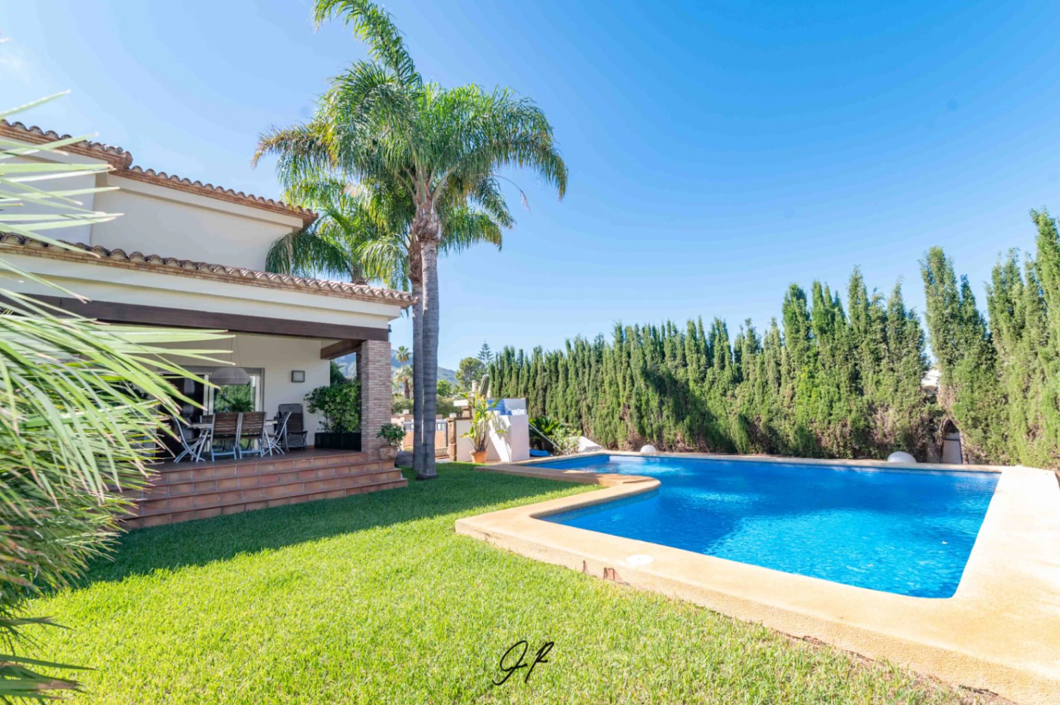 Luxury chalet in excellent residential area - Denia