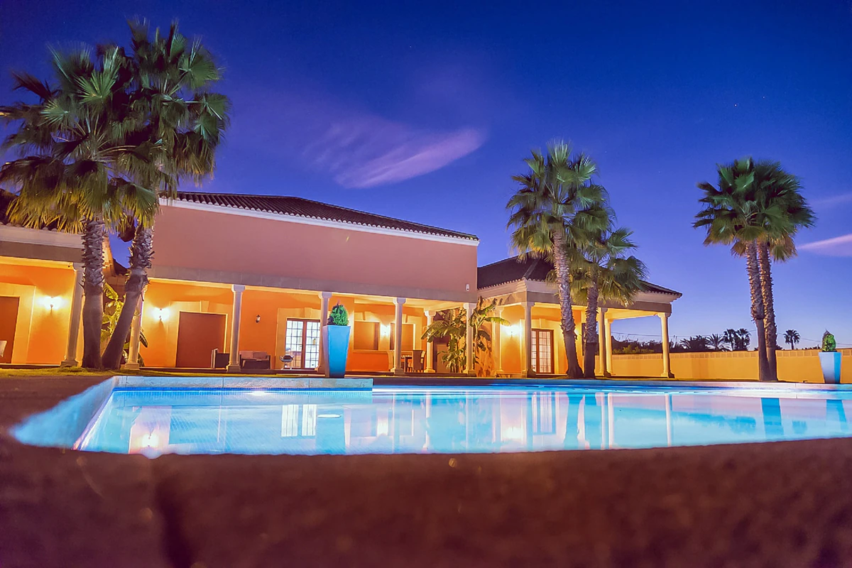 Magnífica villa a 600 metros de la playa en Dénia