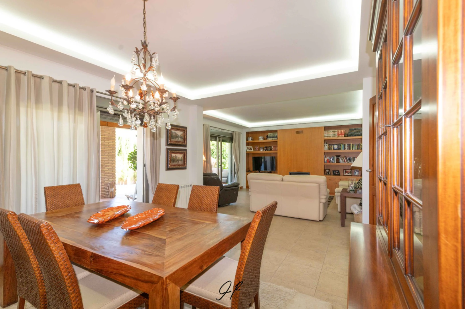 Luxury chalet in excellent residential area - Denia