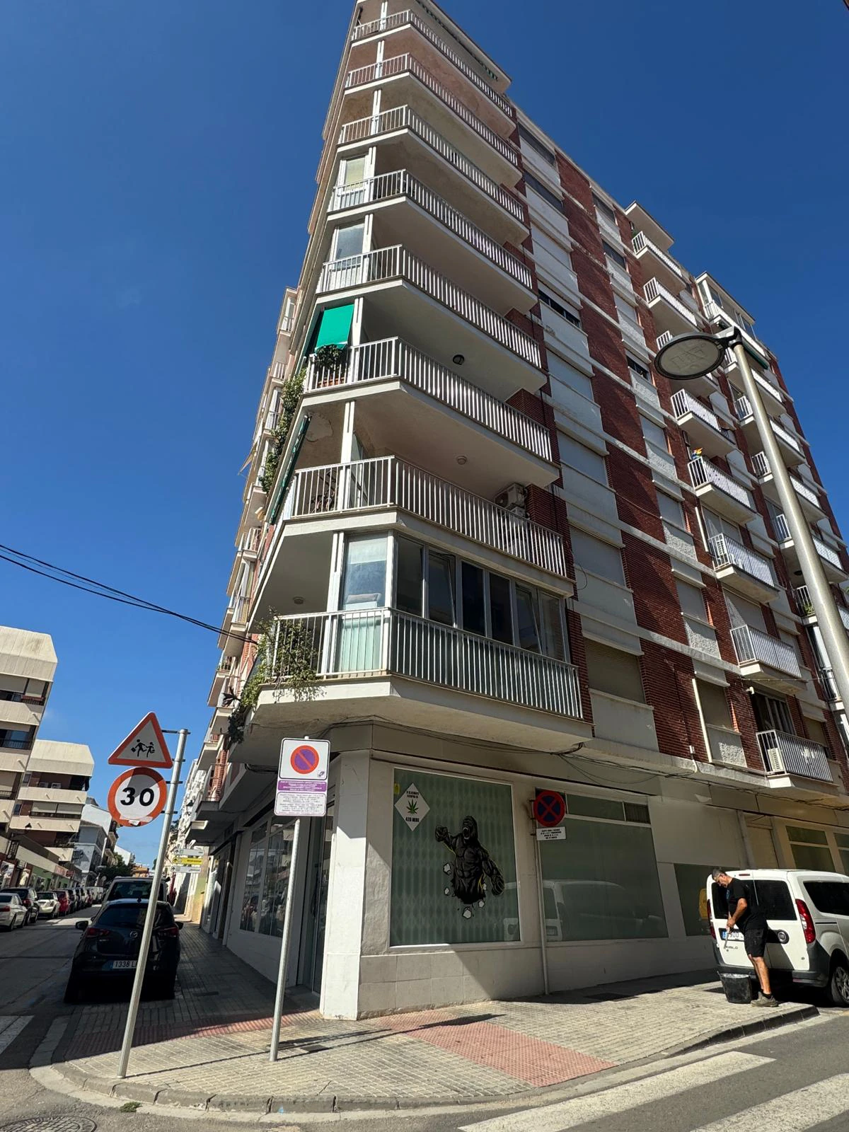 Apartment for Sale with 3 Bedrooms in City Center - Denia