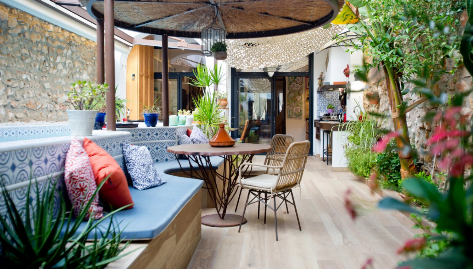 Encantadora Casa Reformada en el Corazón del Casco Antiguo de Dénia
