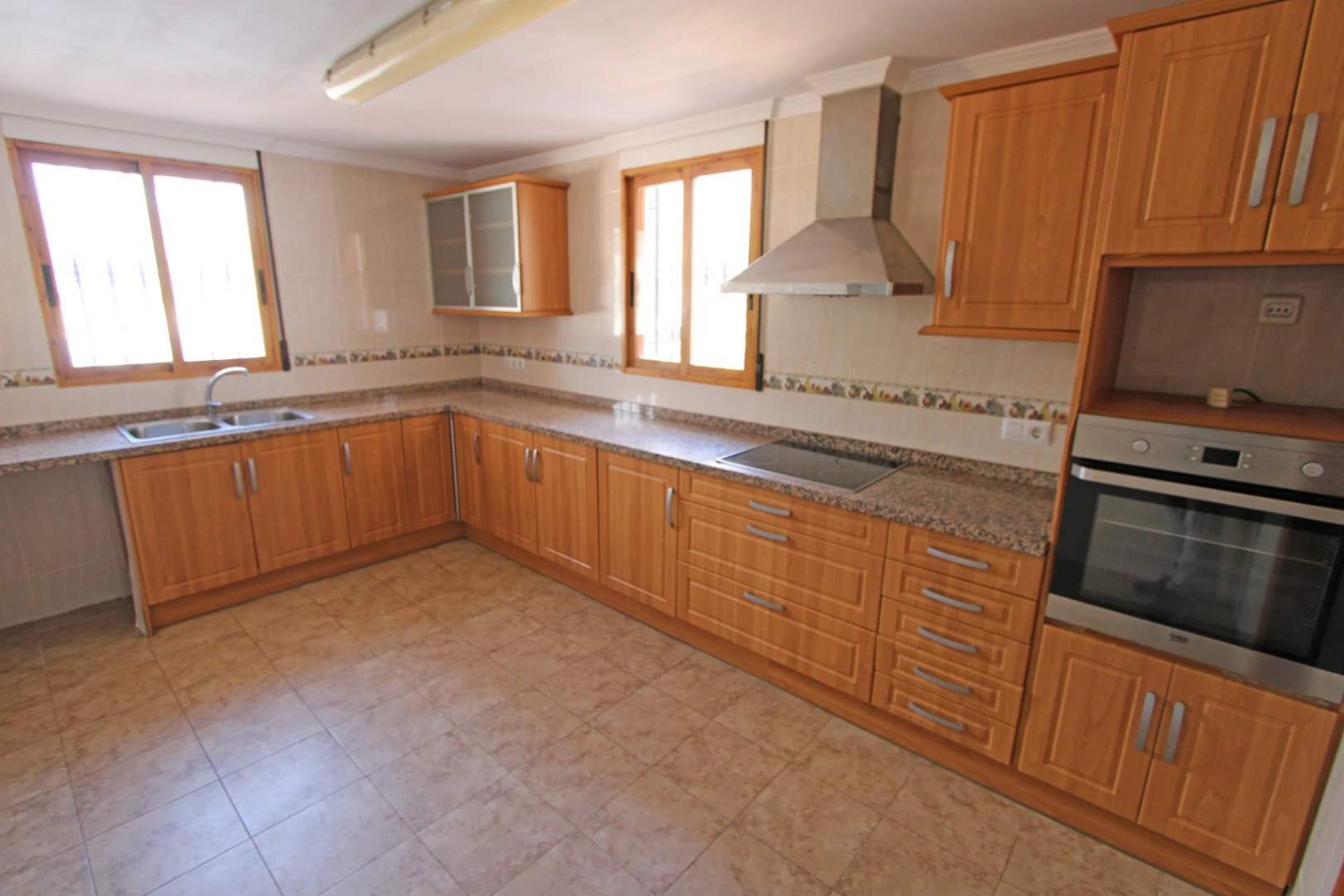Chalet en venta con dos viviendas independientes