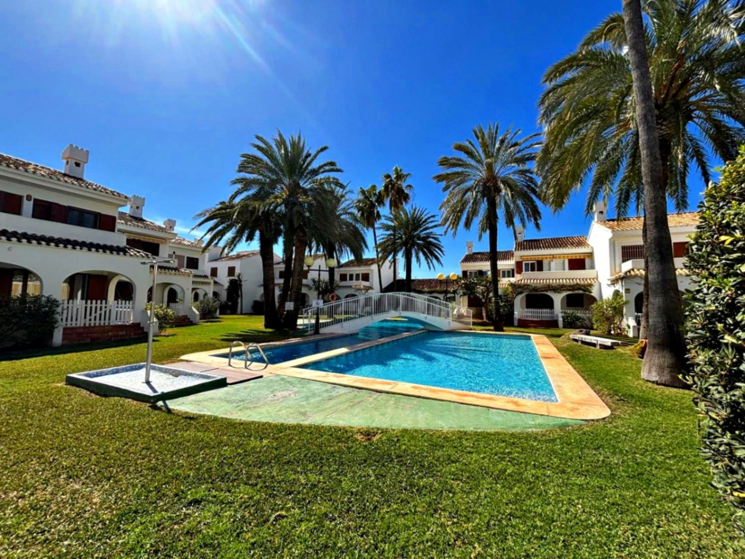 Maison Mitoyenne à la vente à Denia, Alicante