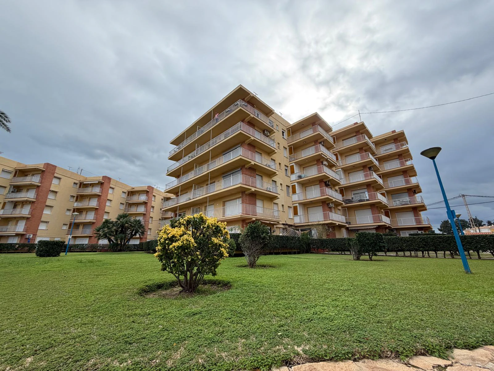 Apartamento en venta de 2 dormitorios con vistas al mar