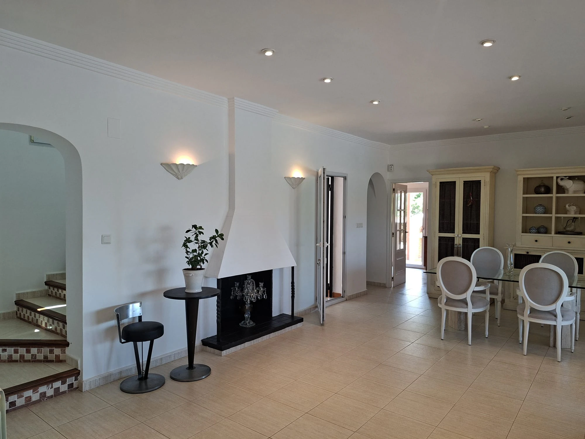 Villa with views of the sea, on the Montgo in Denia