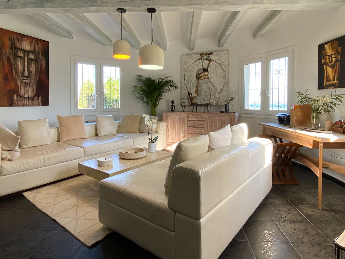 Classic villa in Dénia with views