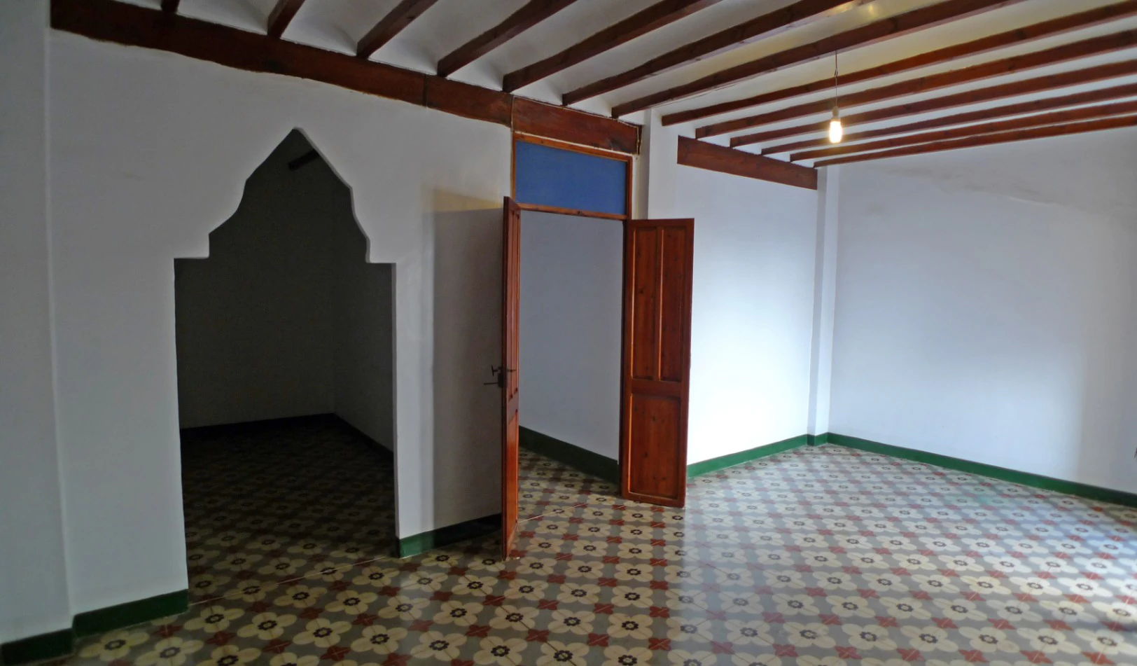Casa de pueblo a la venta para reformar en Jalón