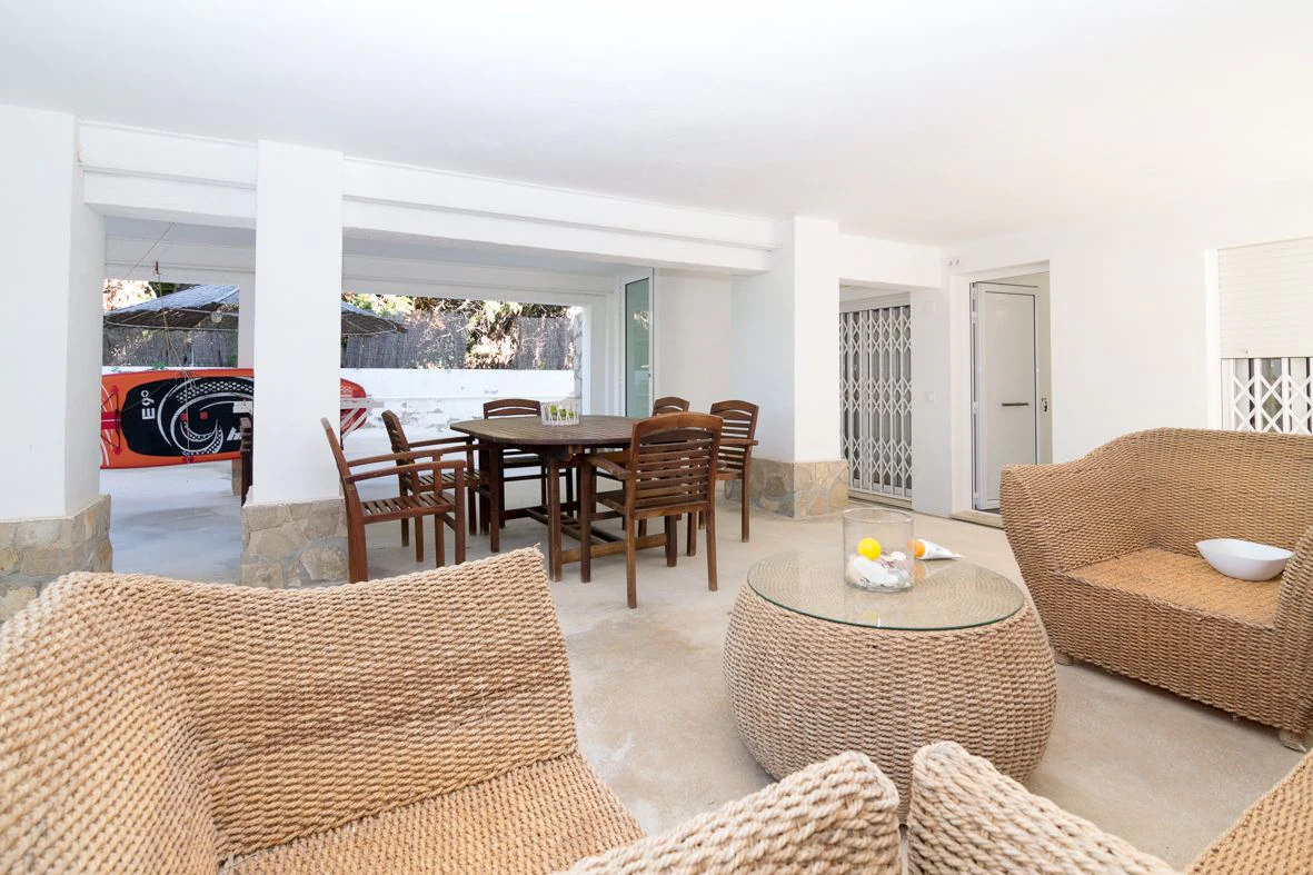 Large luxury villa on the beachfront of Dénia.