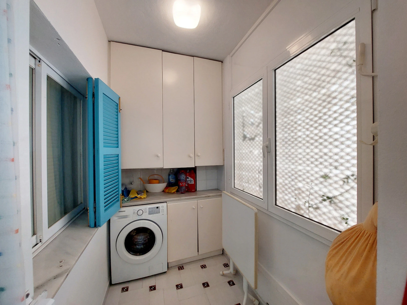 Apartamento en planta baja con vistas frontales al mar en Las Marinas