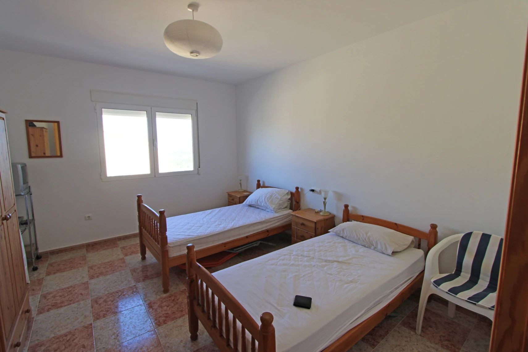 Chalet à vendre avec vue sur la vallée et la montagne à Tormos