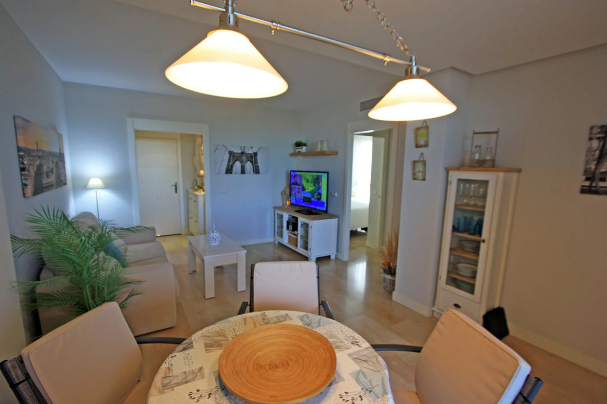 APPARTEMENT CONFORTABLE AVEC VUE SUR LA MER À VERGEL MAIS À 500 M DES PLAGES DES MARINAS À DÉNIA