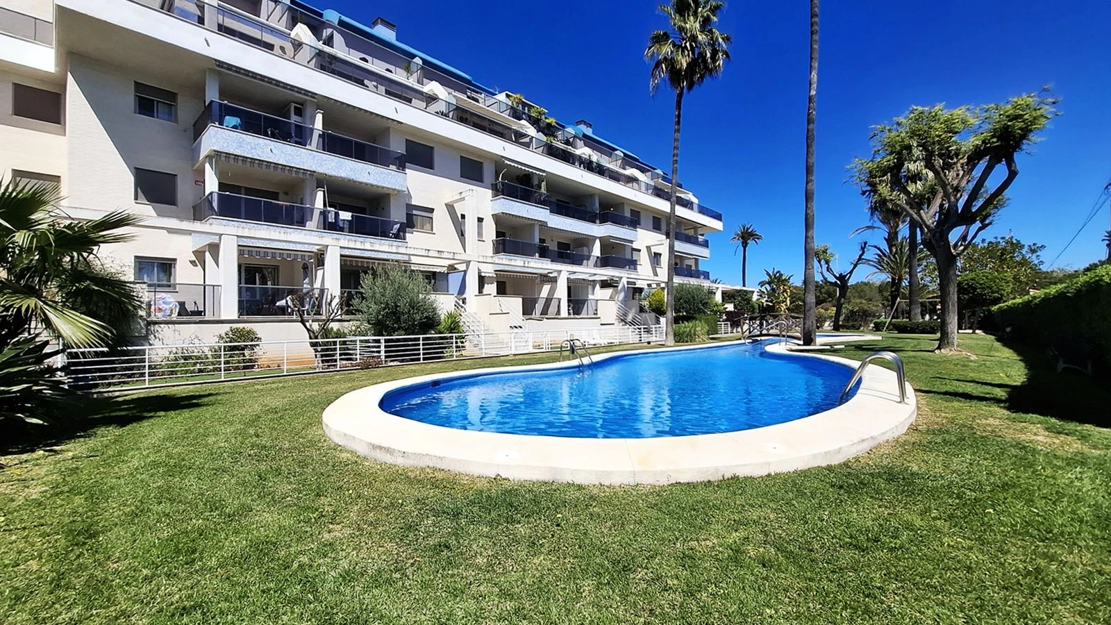 ATICO DUPLEX CON VISTAS AL MAR