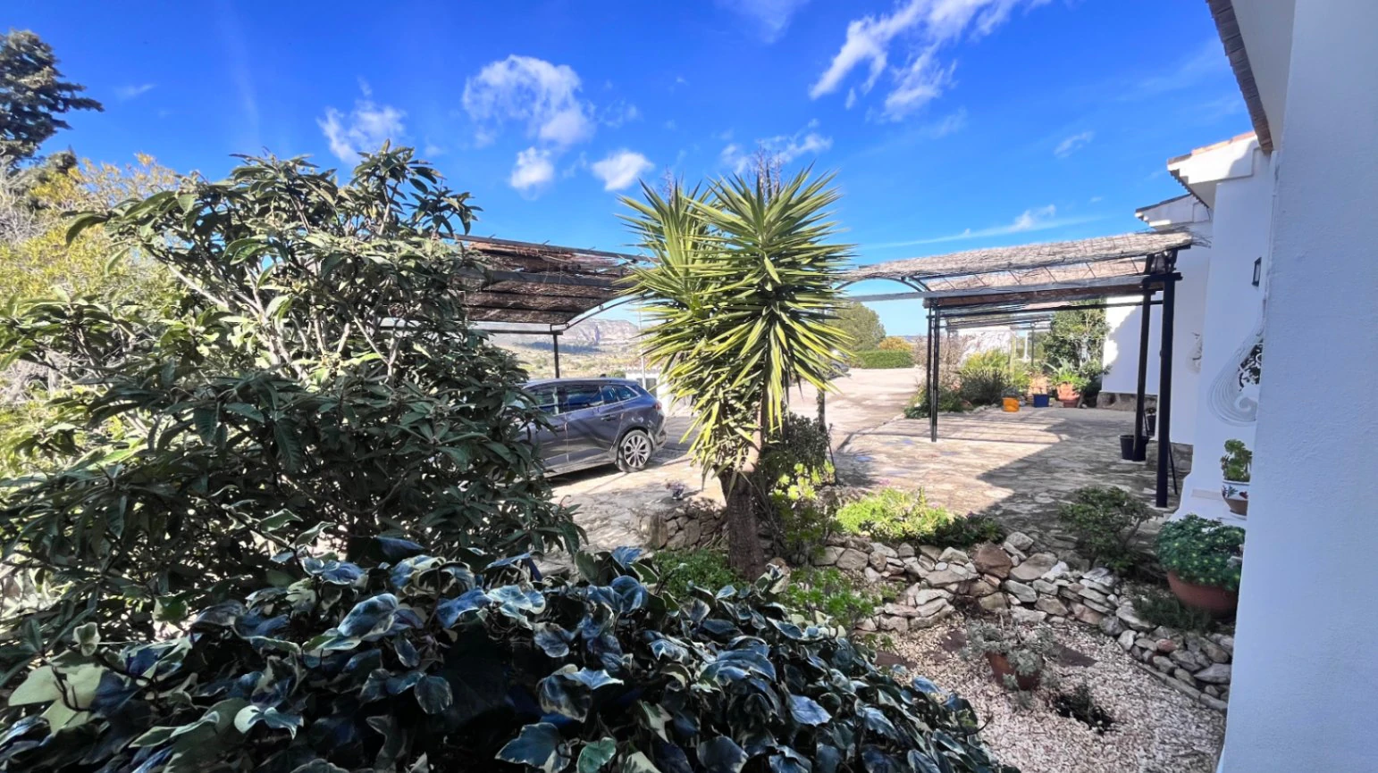 Townhouse with panoramic sea views in Moraira