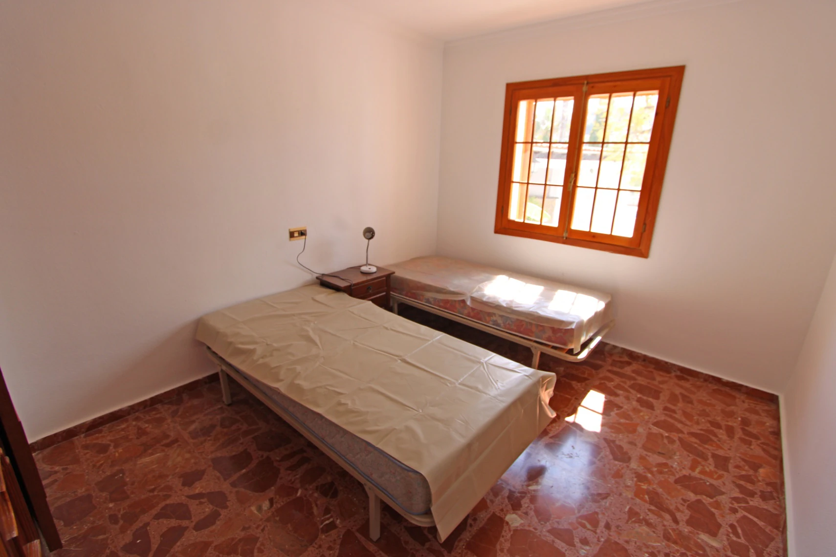 Chalet en venta con dos viviendas independientes