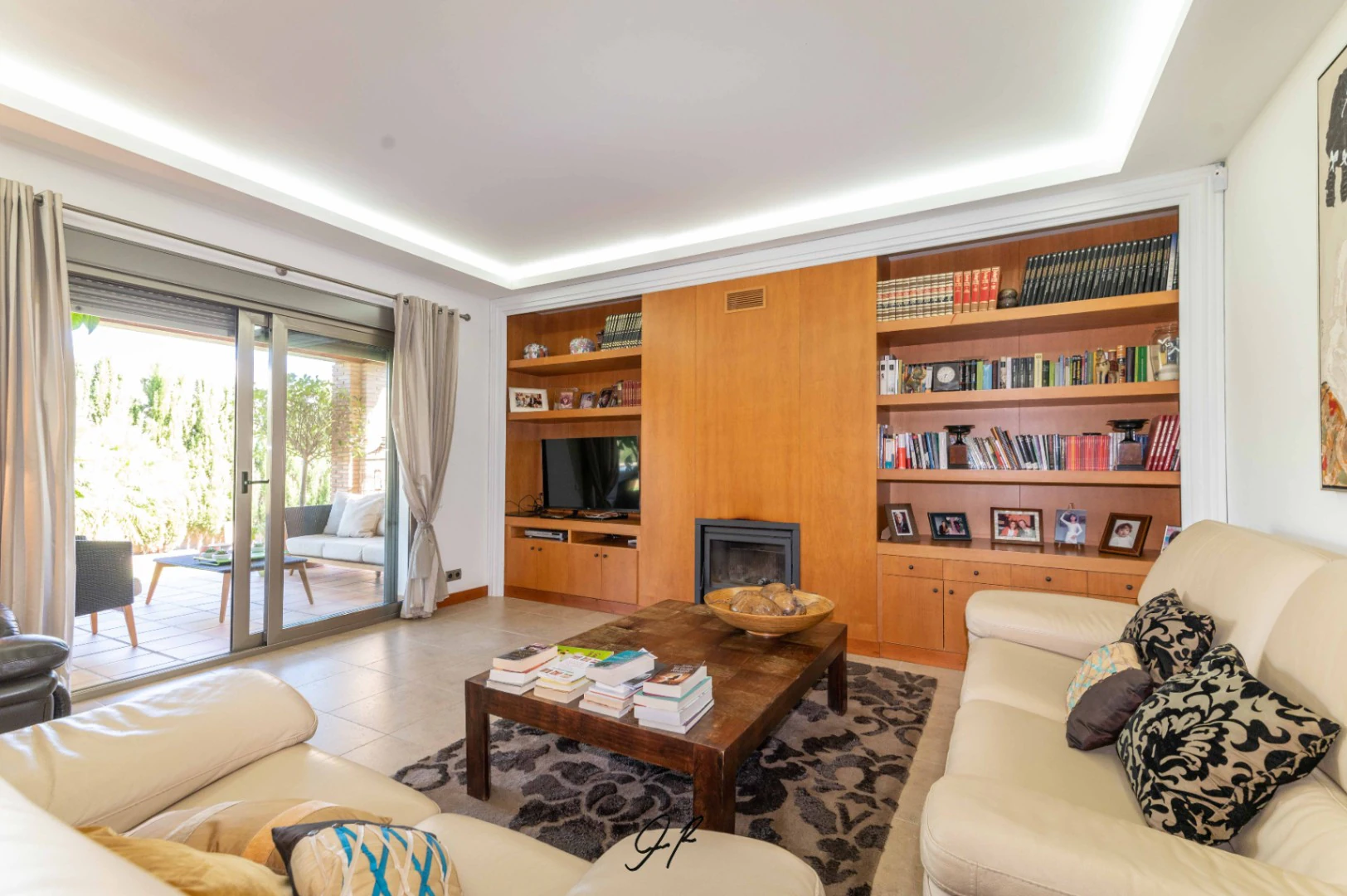 Luxury chalet in excellent residential area - Denia