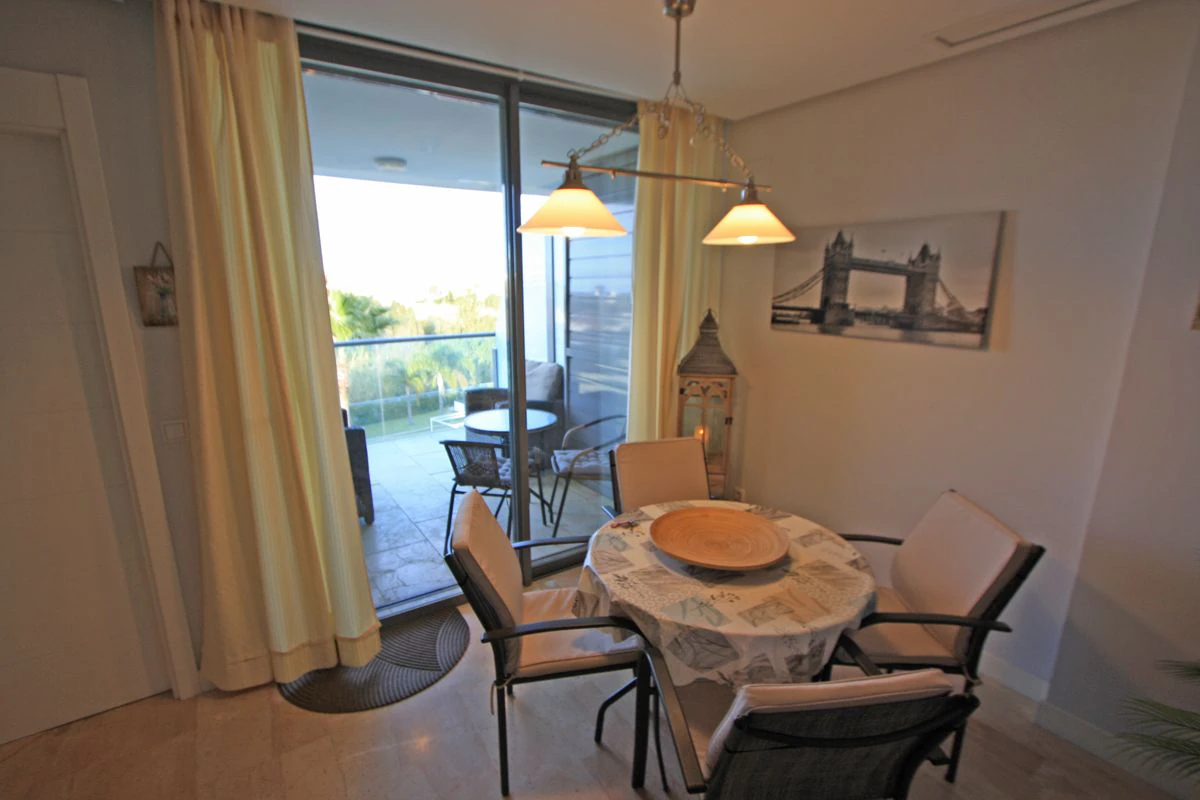 APPARTEMENT CONFORTABLE AVEC VUE SUR LA MER À VERGEL MAIS À 500 M DES PLAGES DES MARINAS À DÉNIA