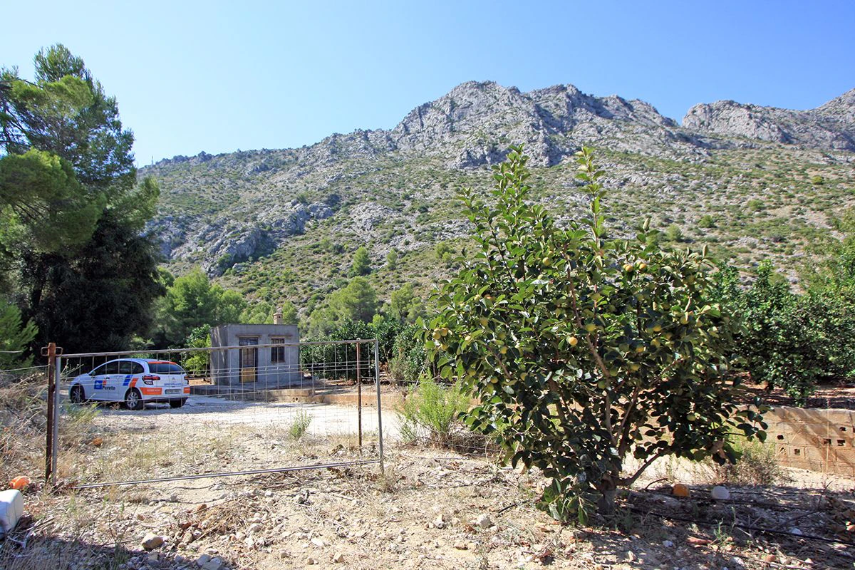 Formidable plot for sale in Beniarbeig