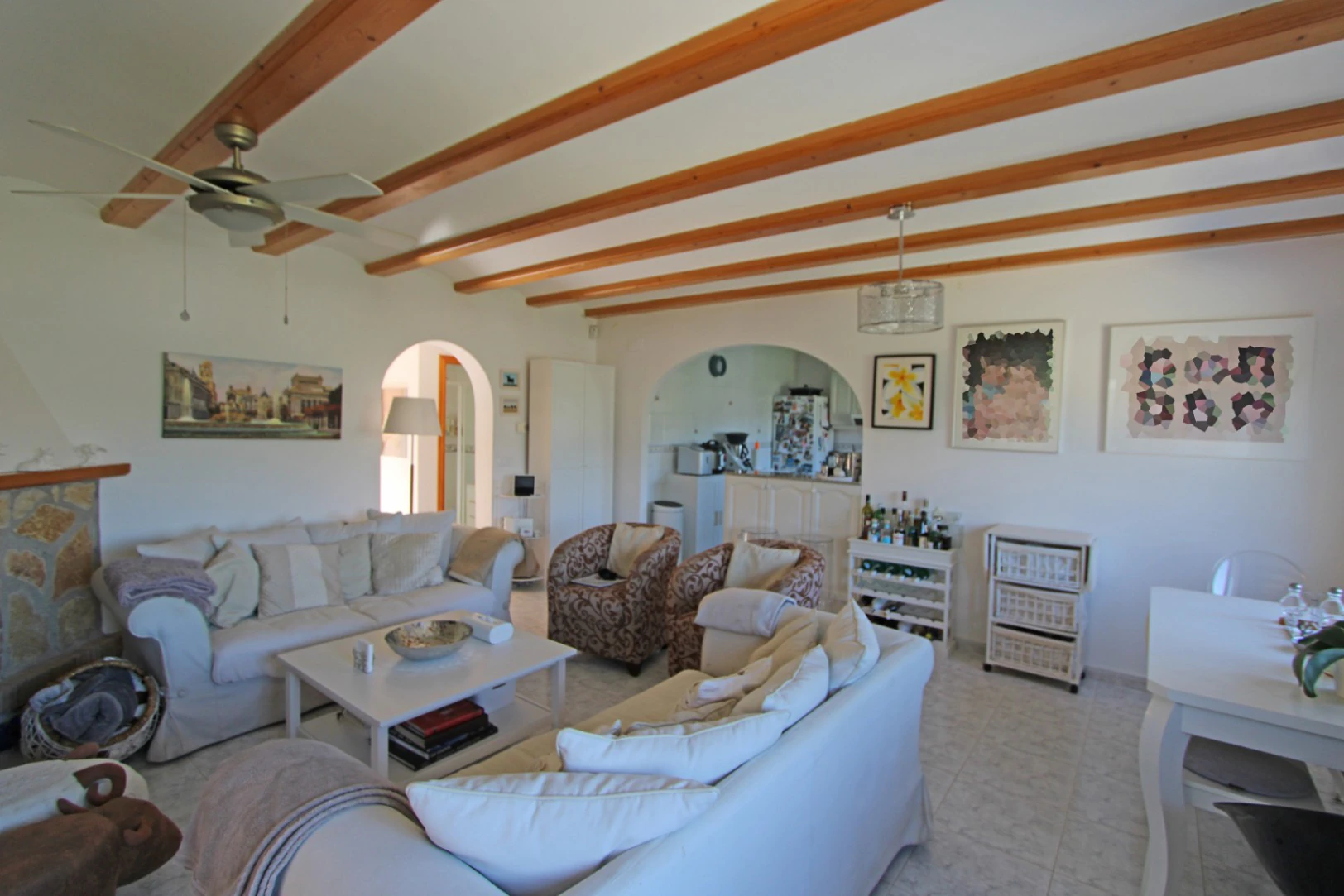 Impresionante villa de 3 dormitorios a la venta con vistas al valle y apartamento de invitados independiente