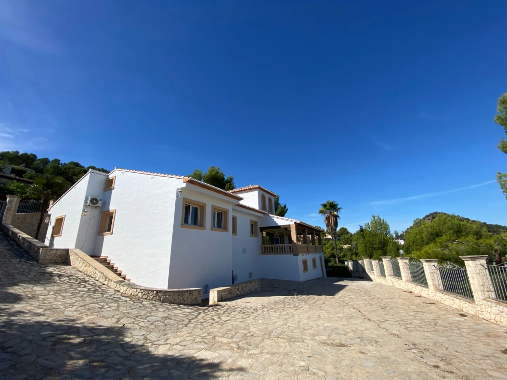 VILLA À VENDRE À LA SELLA