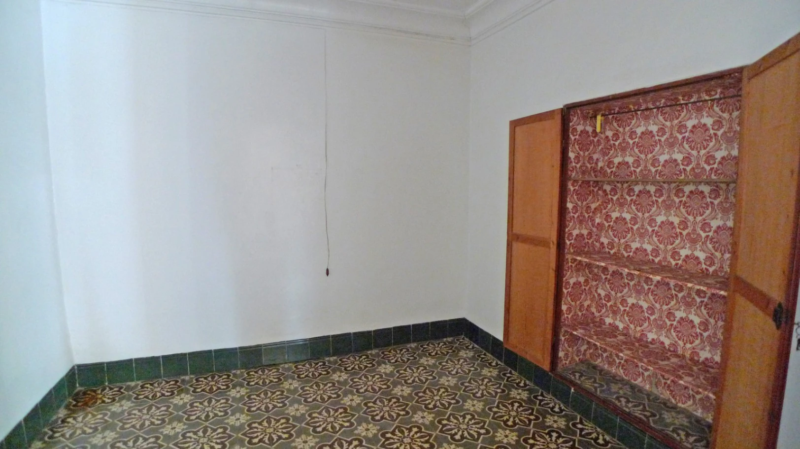 Casa de pueblo a la venta para reformar en Jalón