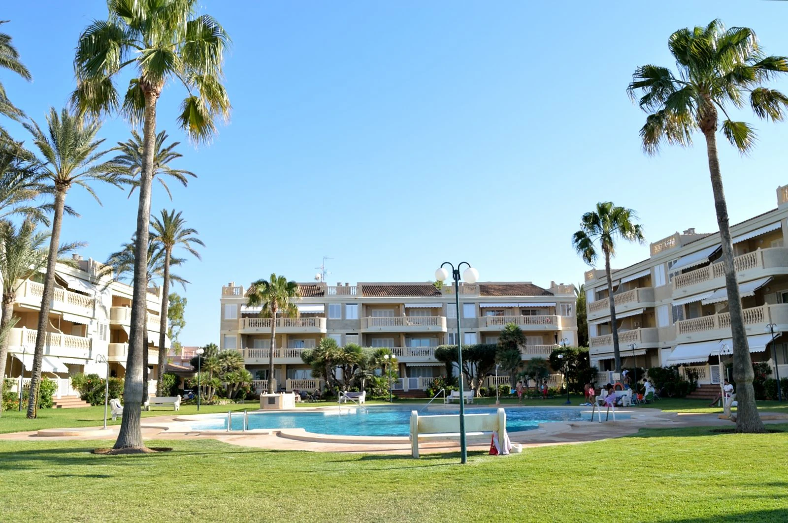 Apartamento 2 dormitorios con vistas al mar en venta en Dénia