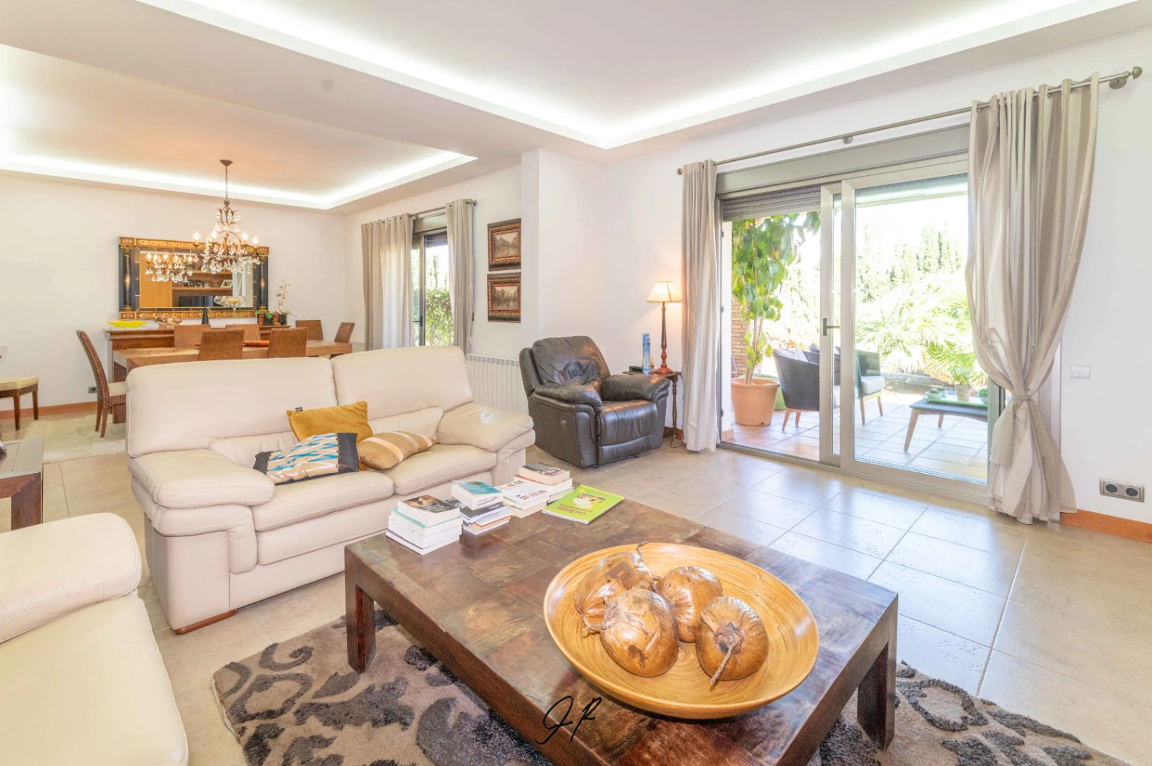 Luxury chalet in excellent residential area - Denia