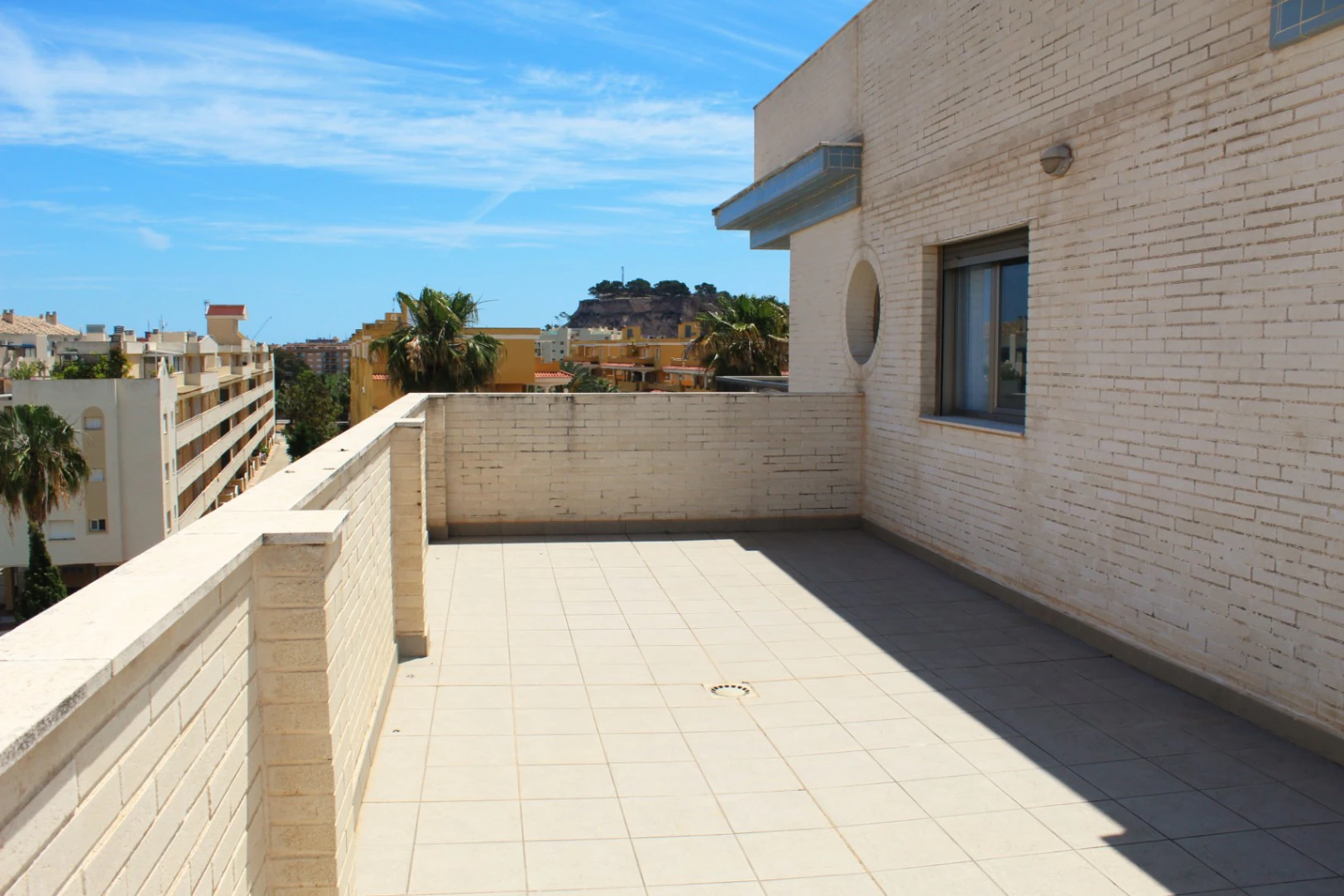 Penthouse duplex exclusif au Km 1 des Marinas, Dénia