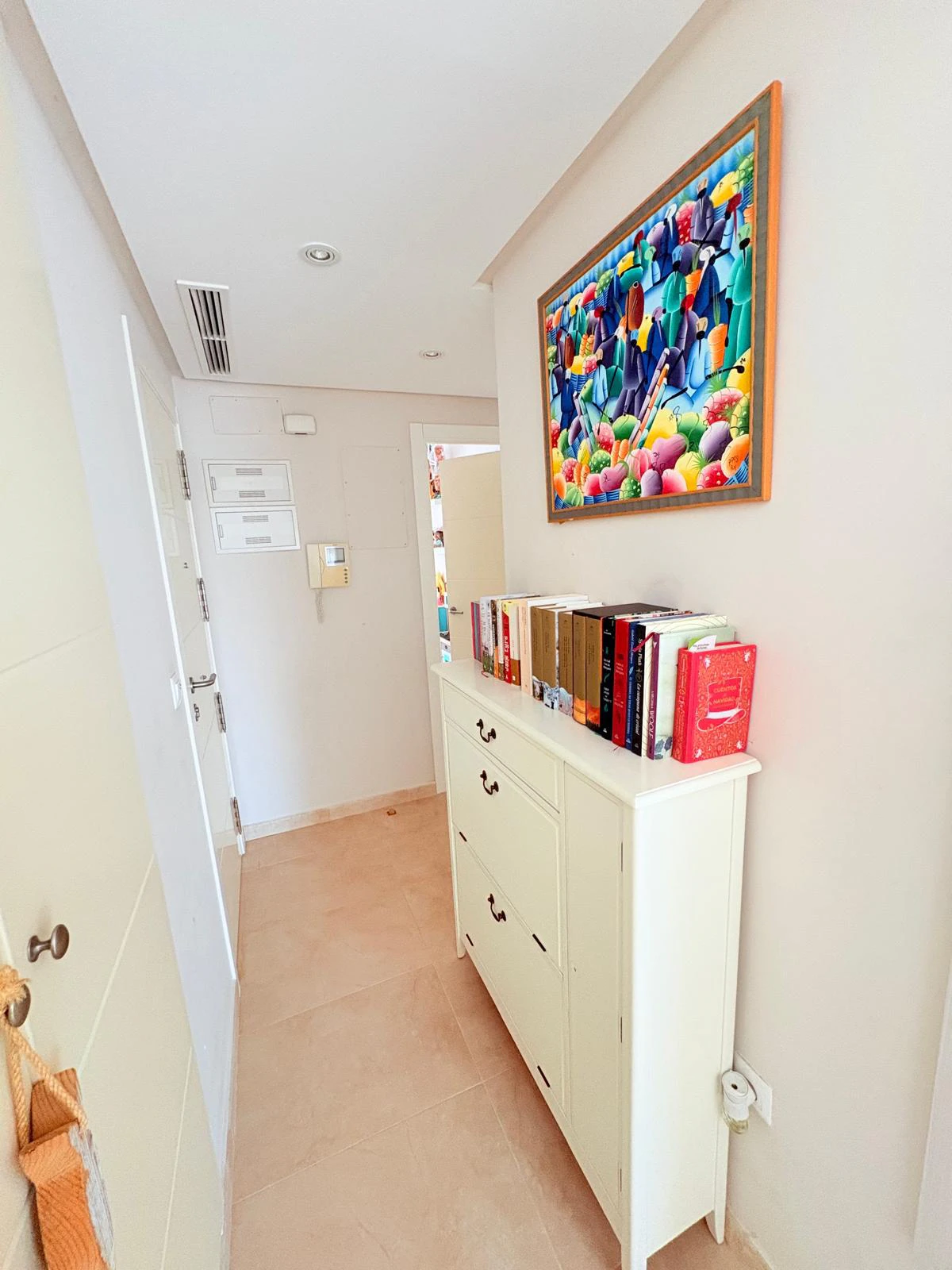 Apartamento PRIMERA LINEA PLAYA Denia con 3 dormitorios y piscina comunitaria