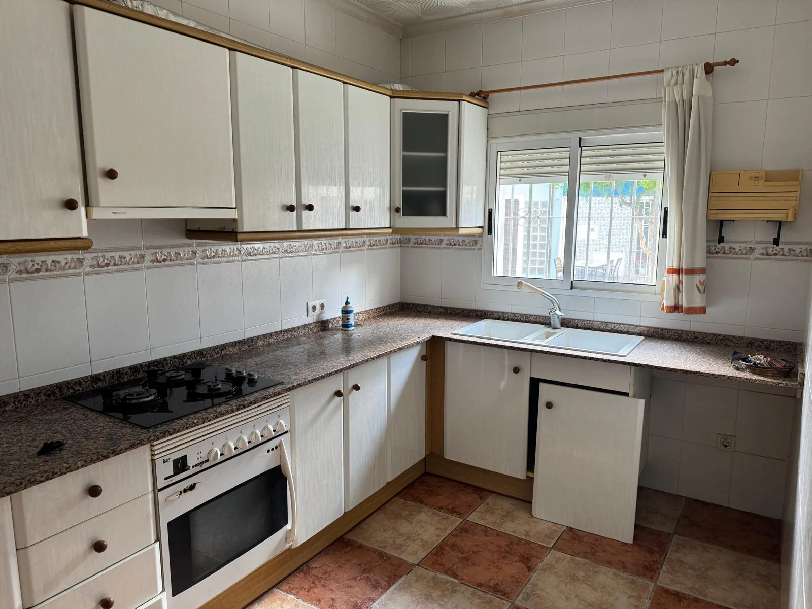 Casa  tipica de pueblo en Denia con 3 dormitorios en venta