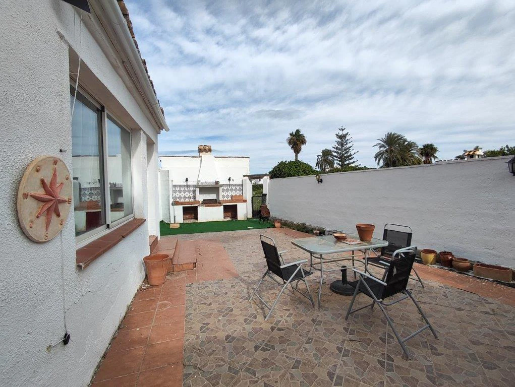 Chalet aux Marinas km 1.5