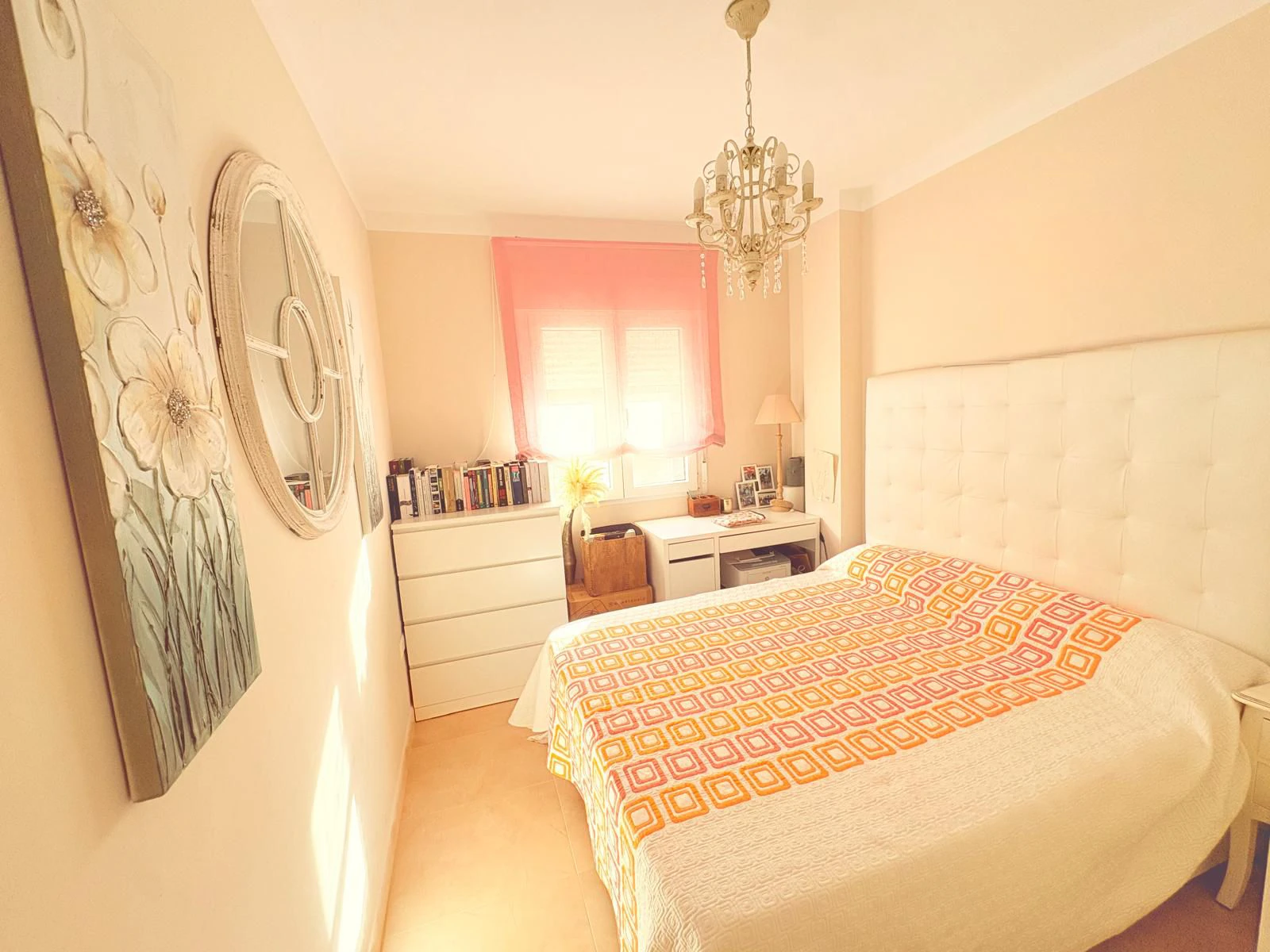 Apartamento PRIMERA LINEA PLAYA Denia con 3 dormitorios y piscina comunitaria