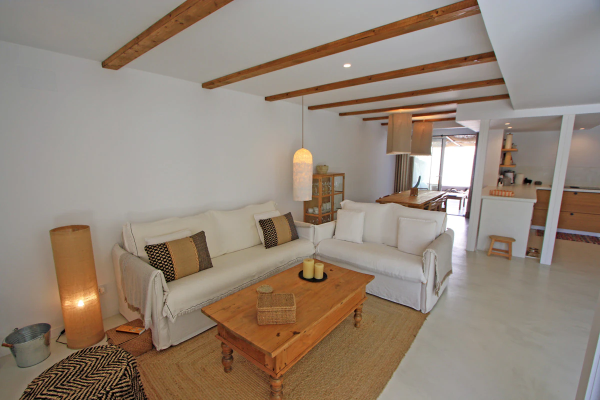 MAISON MITOYENNE IBICENCA AVEC PISCINE PRIVÉE À 250 M DE LA PLAGE ET À 1 KM DE DÉNIA