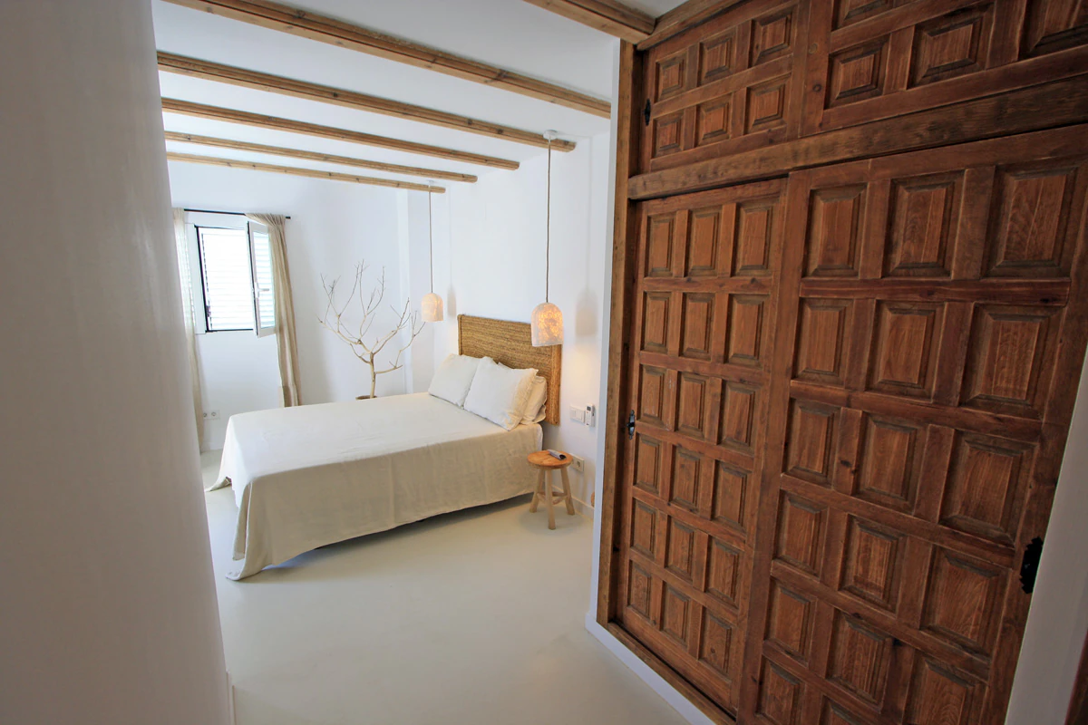 MAISON MITOYENNE IBICENCA AVEC PISCINE PRIVÉE À 250 M DE LA PLAGE ET À 1 KM DE DÉNIA