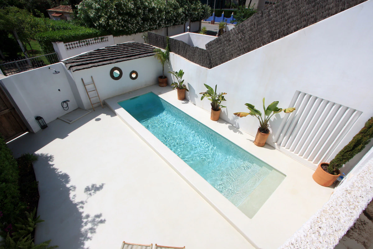 MAISON MITOYENNE IBICENCA AVEC PISCINE PRIVÉE À 250 M DE LA PLAGE ET À 1 KM DE DÉNIA