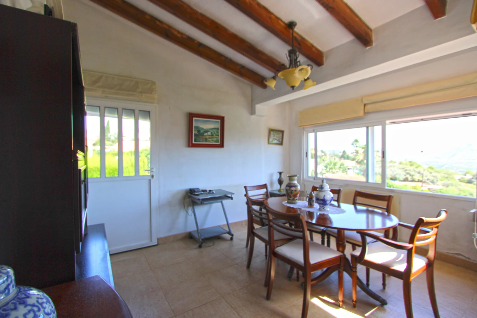 Chalet a la venta con vistas panorámicas al valle y al mar en Orba