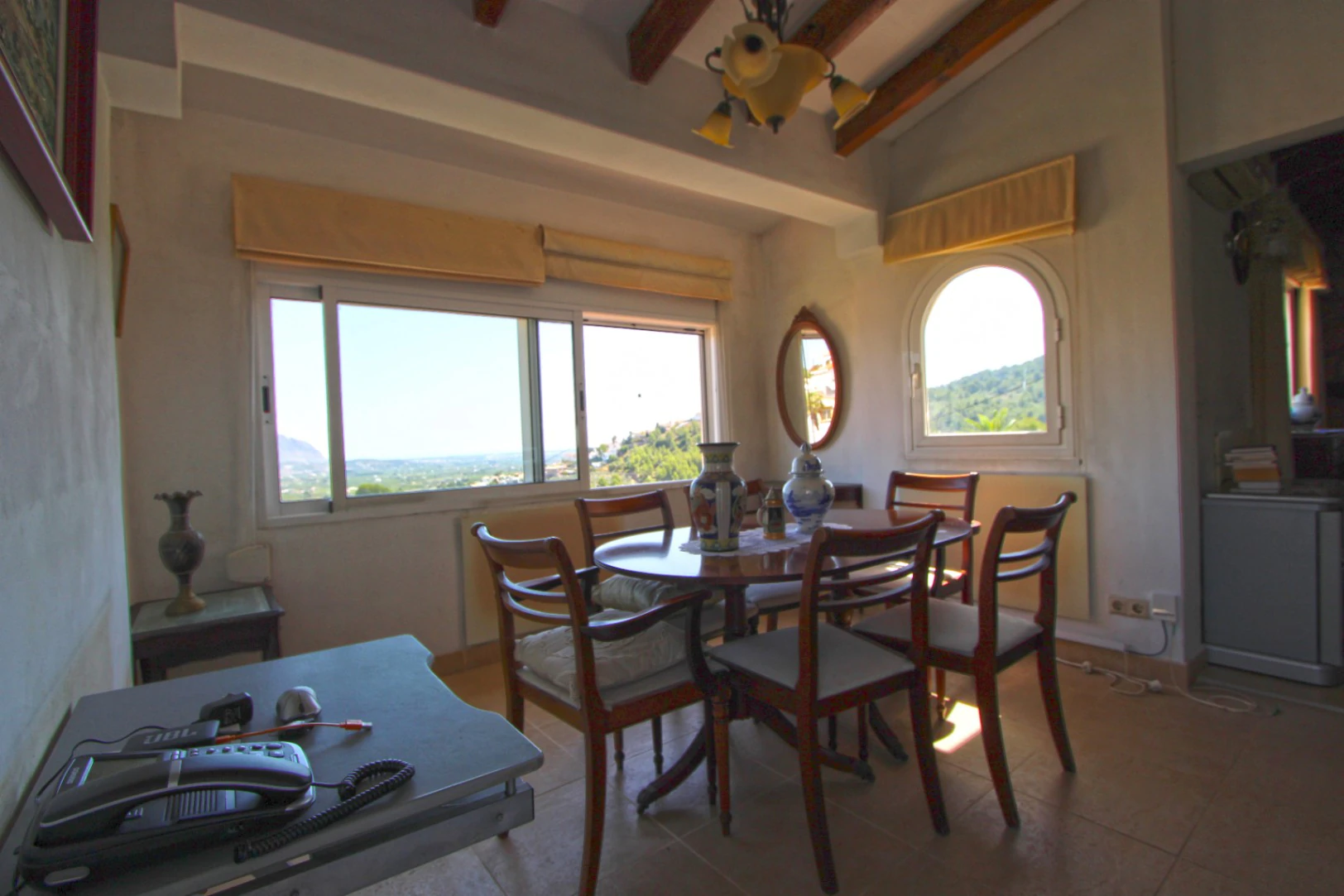 Chalet a la venta con vistas panorámicas al valle y al mar en Orba