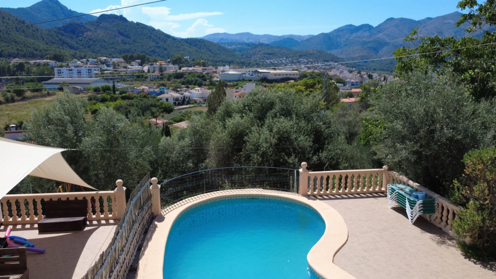 Chalet a la venta en Orba con excelentes vistas