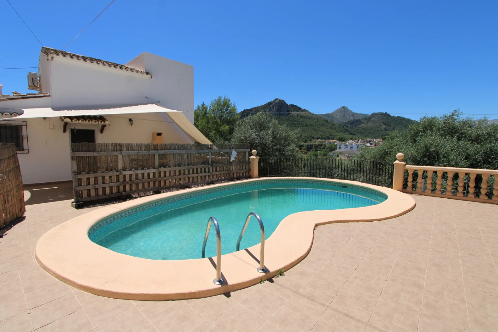 Chalet a la venta en Orba con excelentes vistas