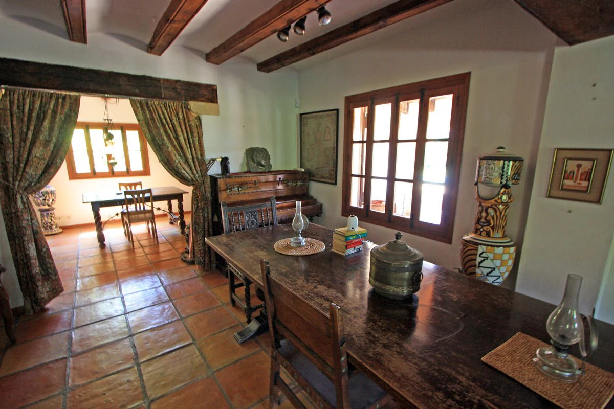 VILLA - FARMHOUSE WITH SOUTH - WEST ORIENTATION IN JÁVEA