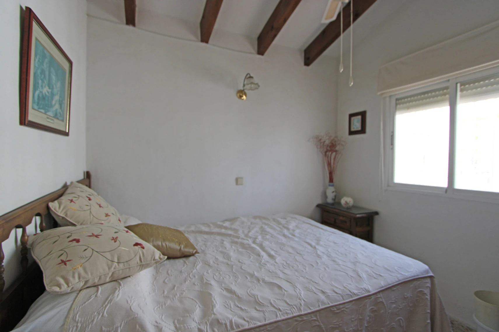 Chalet a la venta con vistas panorámicas al valle y al mar en Orba