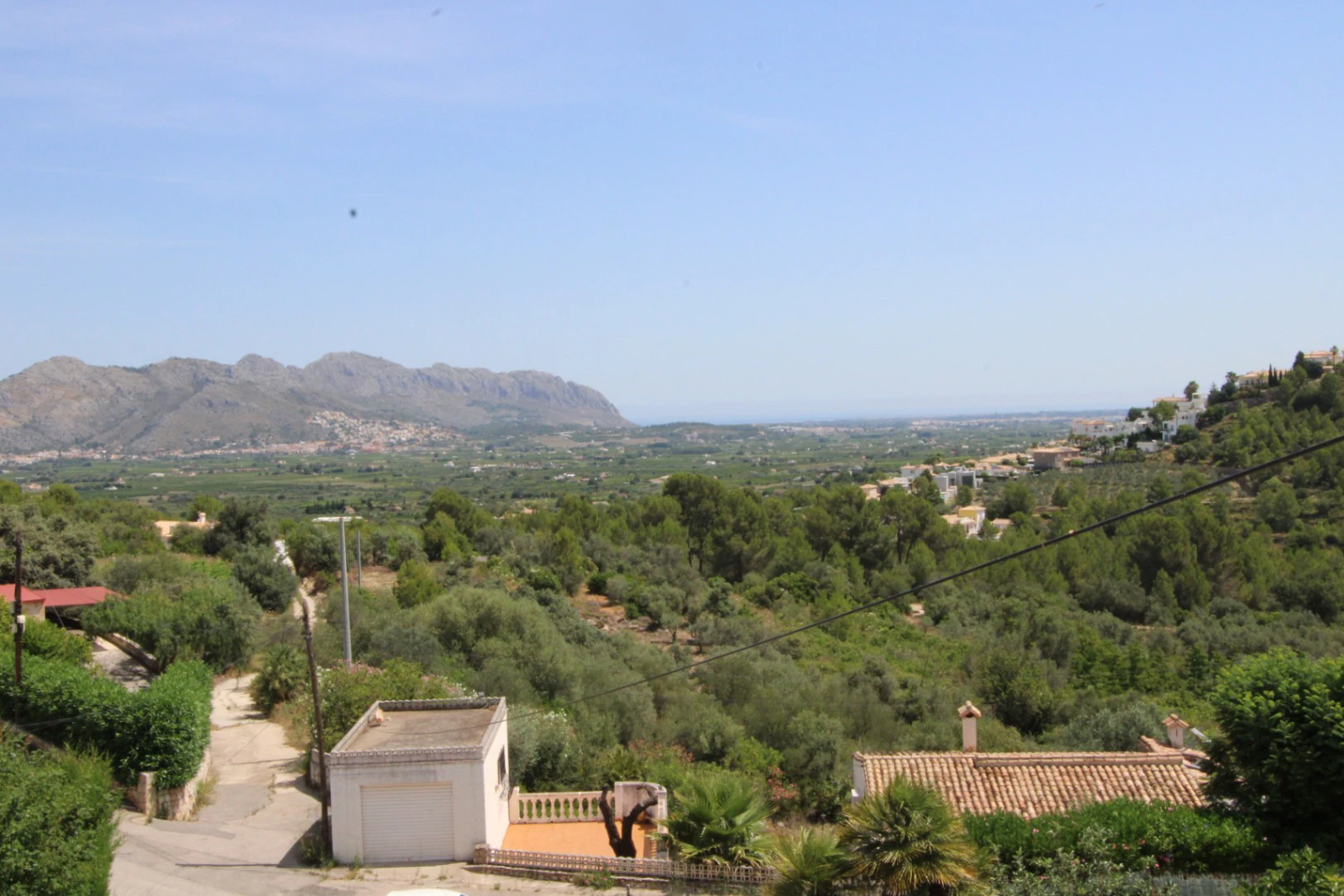 Chalet a la venta con vistas panorámicas al valle y al mar en Orba