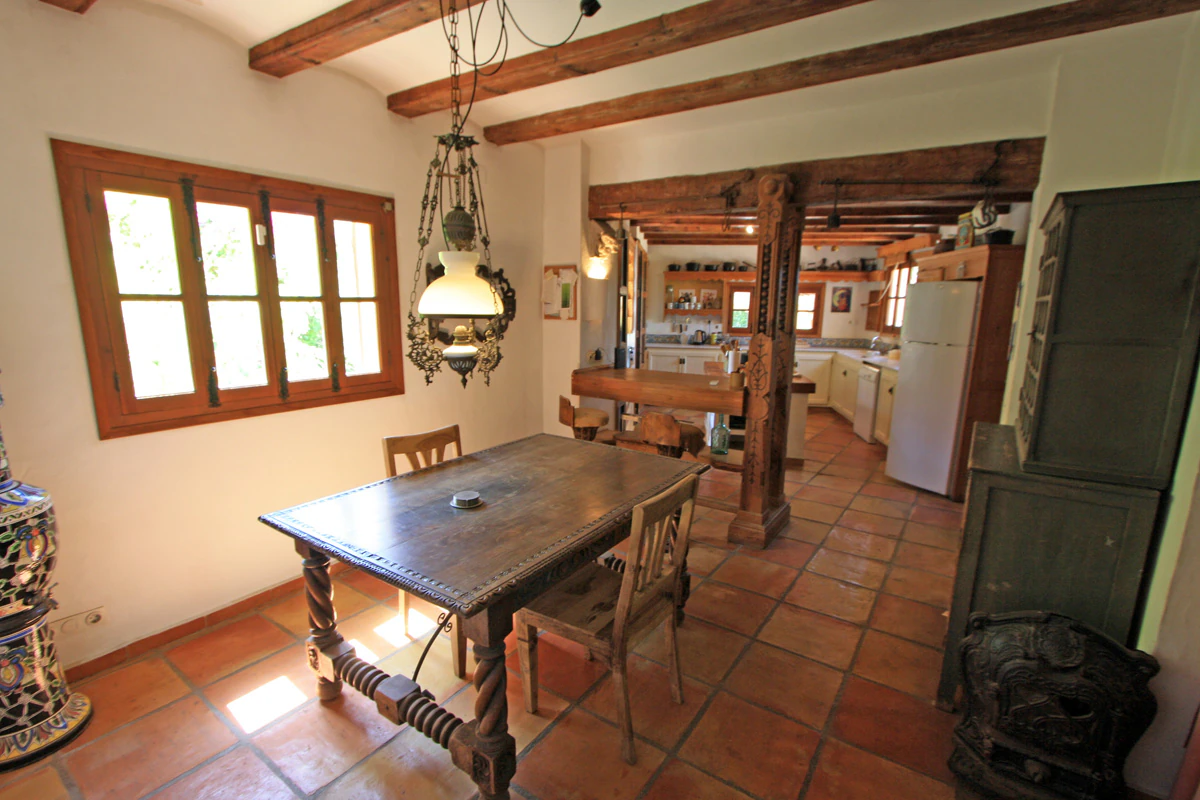 VILLA - FARMHOUSE WITH SOUTH - WEST ORIENTATION IN JÁVEA