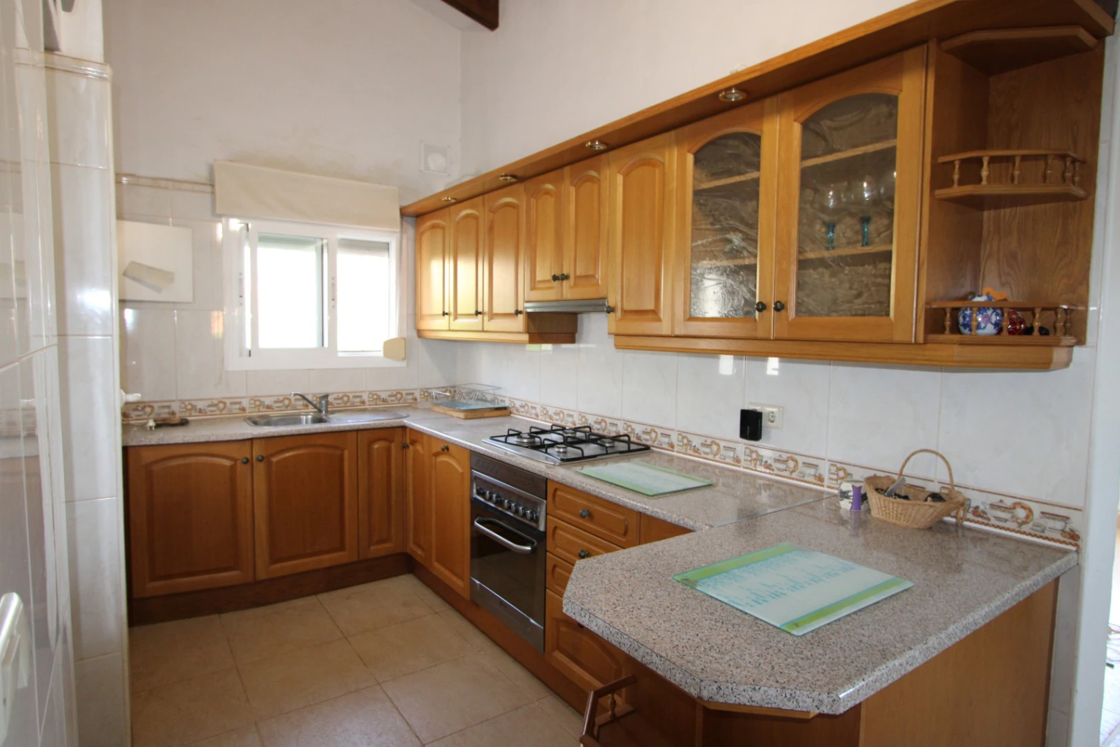 Chalet a la venta con vistas panorámicas al valle y al mar en Orba
