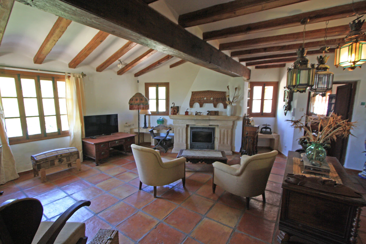 VILLA - FARMHOUSE WITH SOUTH - WEST ORIENTATION IN JÁVEA