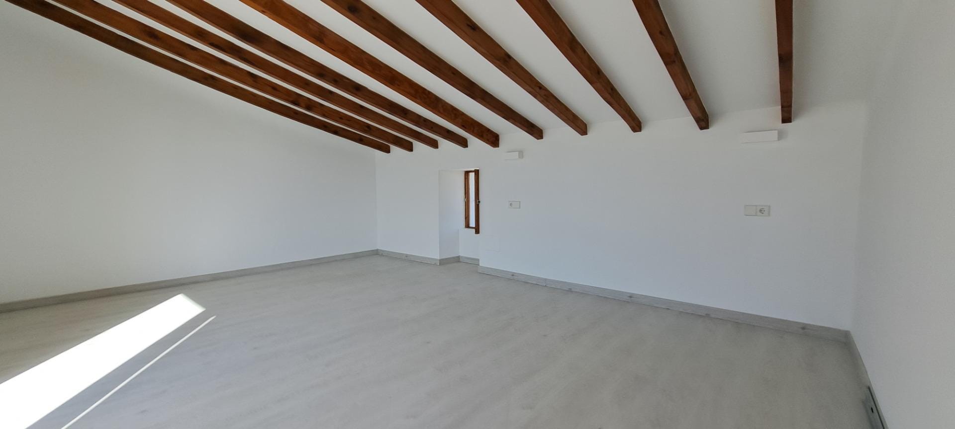 Hermosa casa de pueblo completamente restaurada en Campanet, zona tranquila y privilegiada
