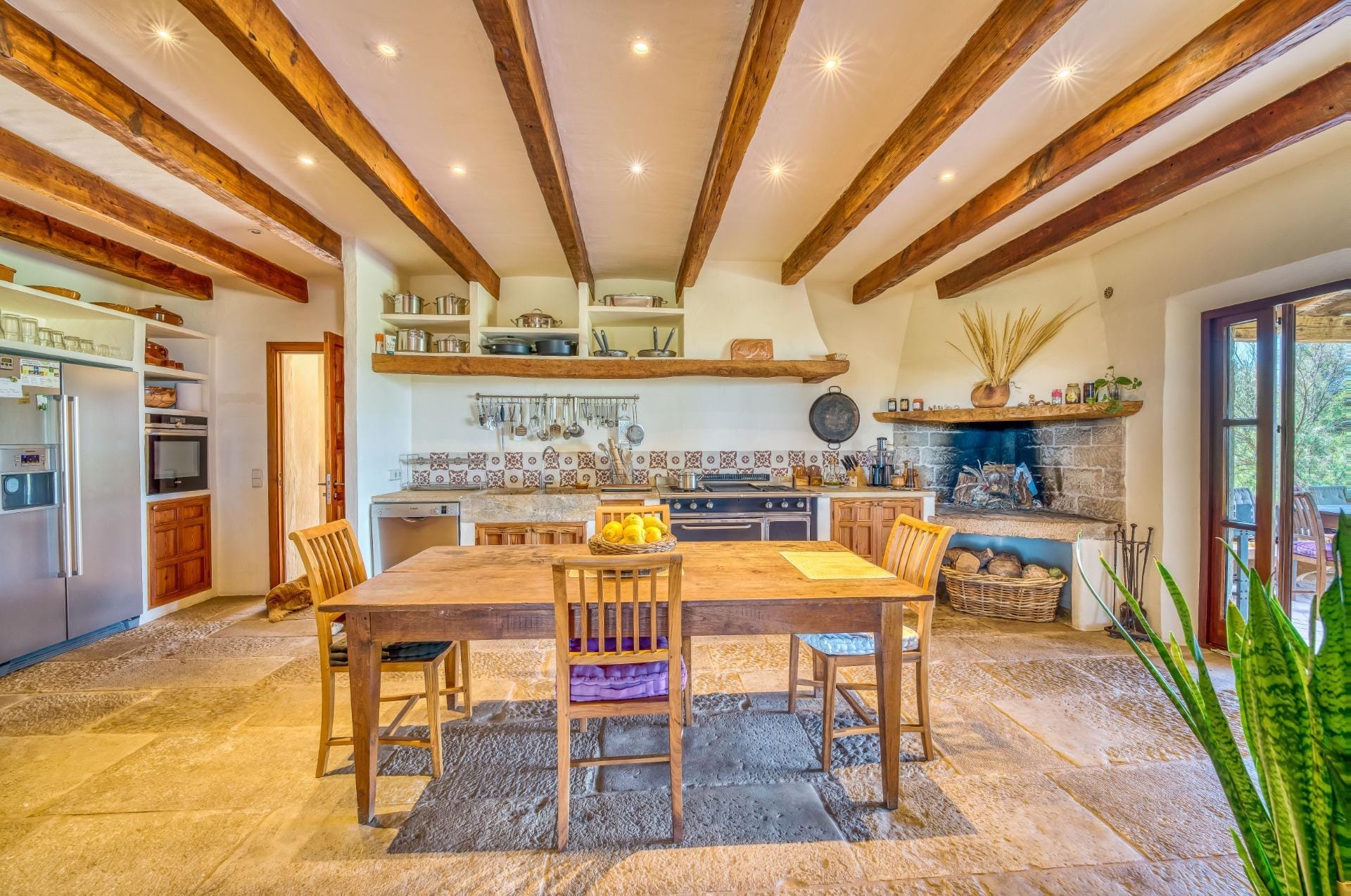 Finca única en Mallorca con impresionantes vistas de toda la bahía