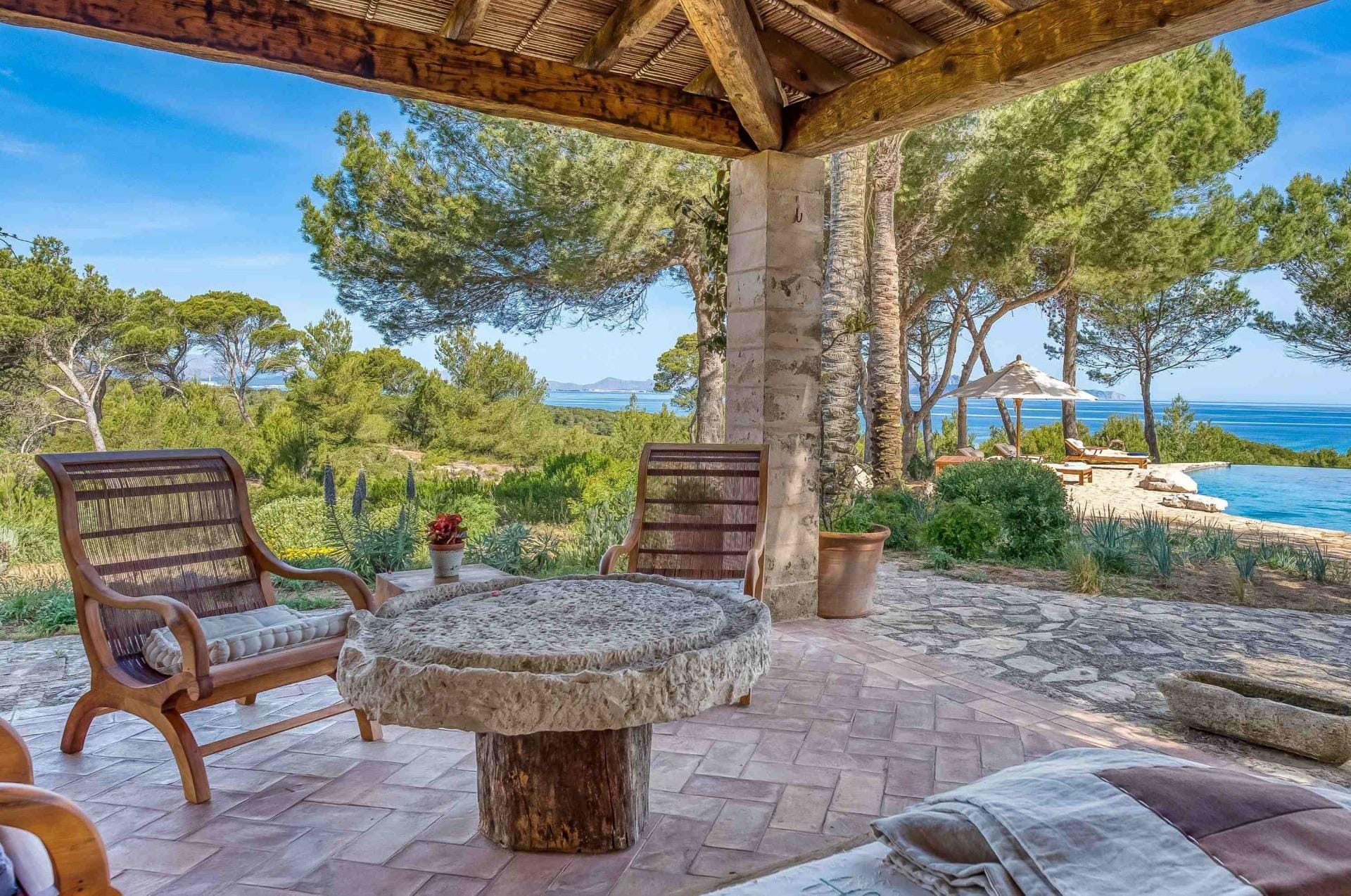Finca única en Mallorca con impresionantes vistas de toda la bahía