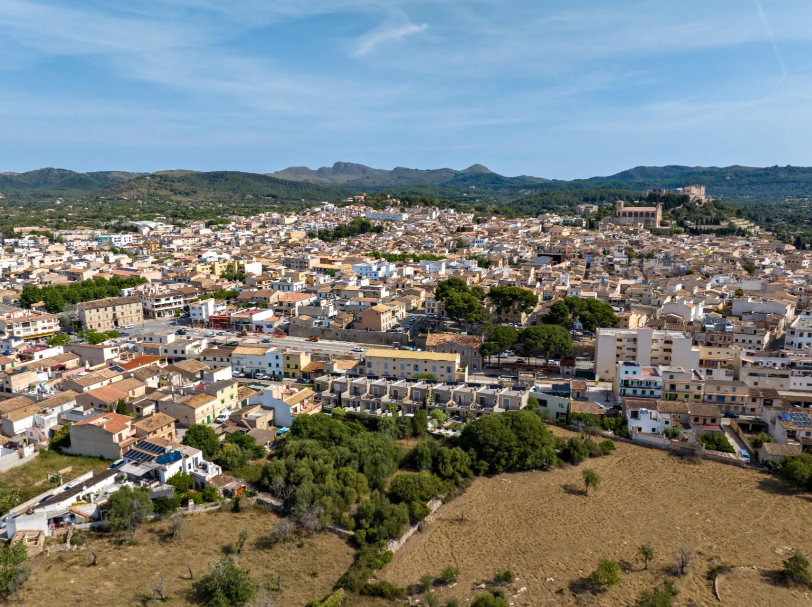 Adosados de obra nueva en Artà: Diseño contemporáneo y esencia mallorquina